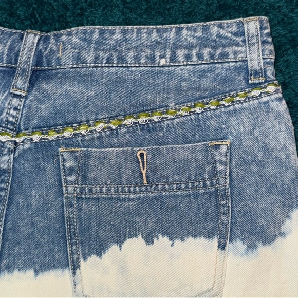 Free People Acid Wash Denim Cutoff Jean shorts Size 28 - Picture 11 of 12
